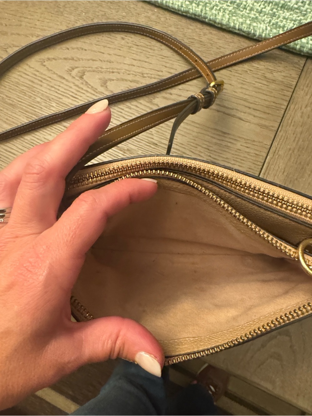 Tory Burch Pebbled Leather Crossbody in Tan Brown - Picture 4 of 8